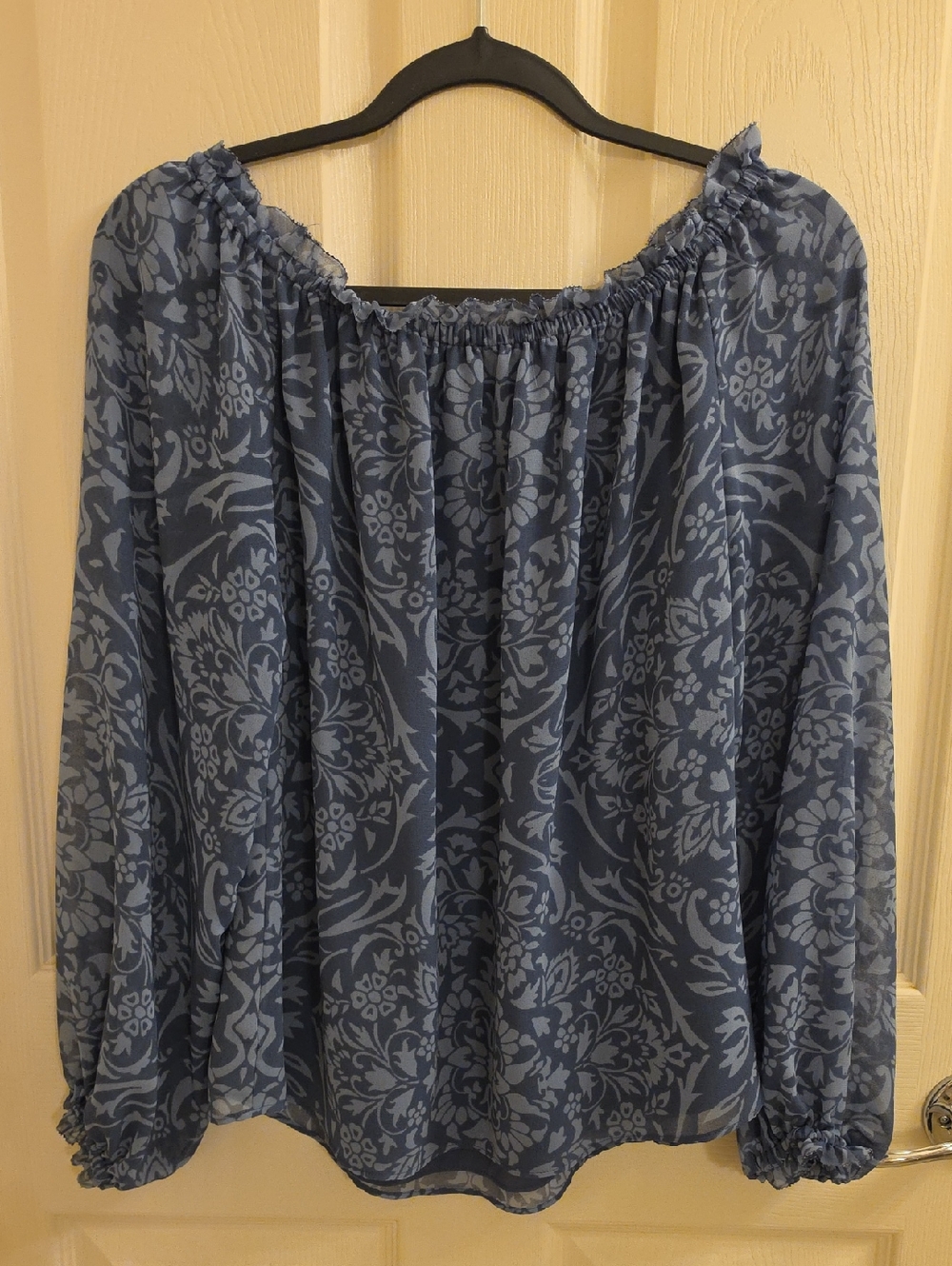White House Black Market Blue Floral Off Shoulder Blouse M